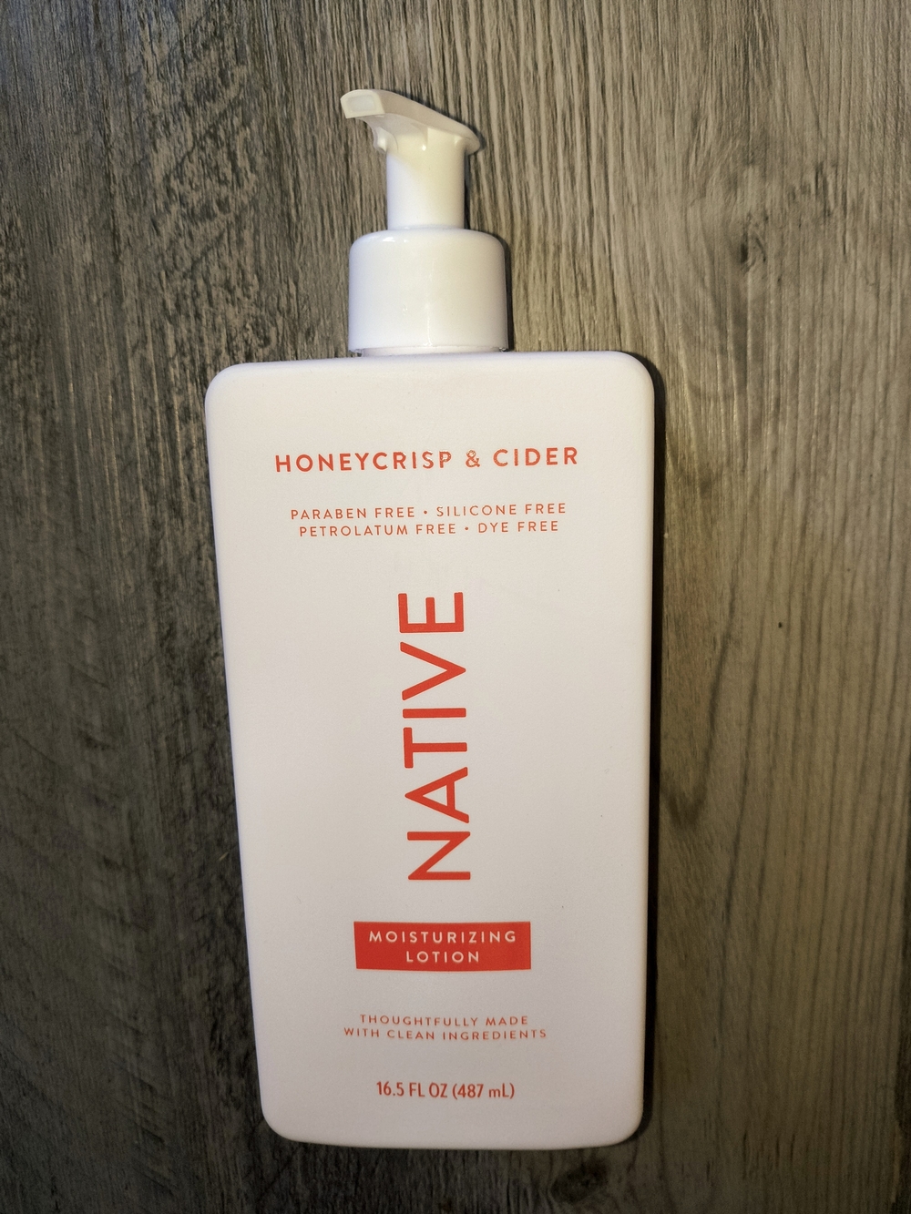 Native Honeycrisp & Cider Moisturizing Lotion - White
